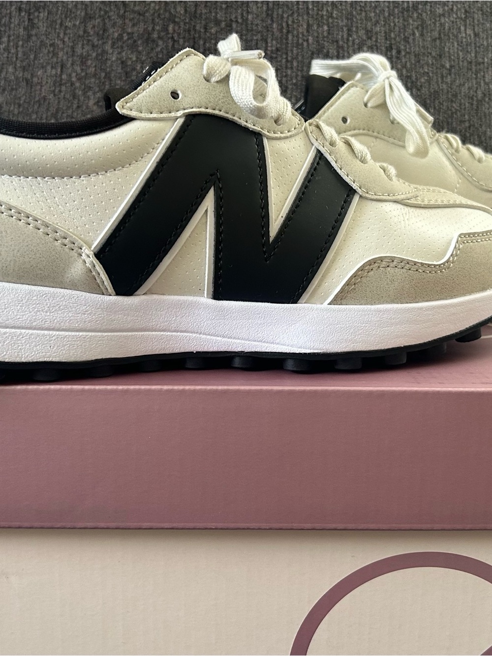New Balance Women's Cream and Black Retro Runner